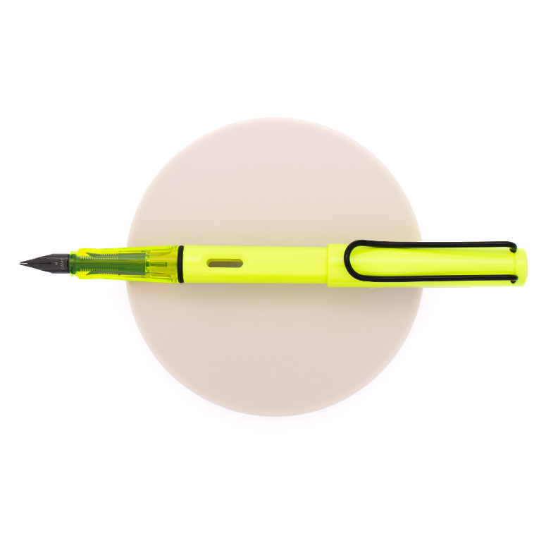 LAMY Safari Dolma Kalem — Neon Sarı (2026 Özel Seri)