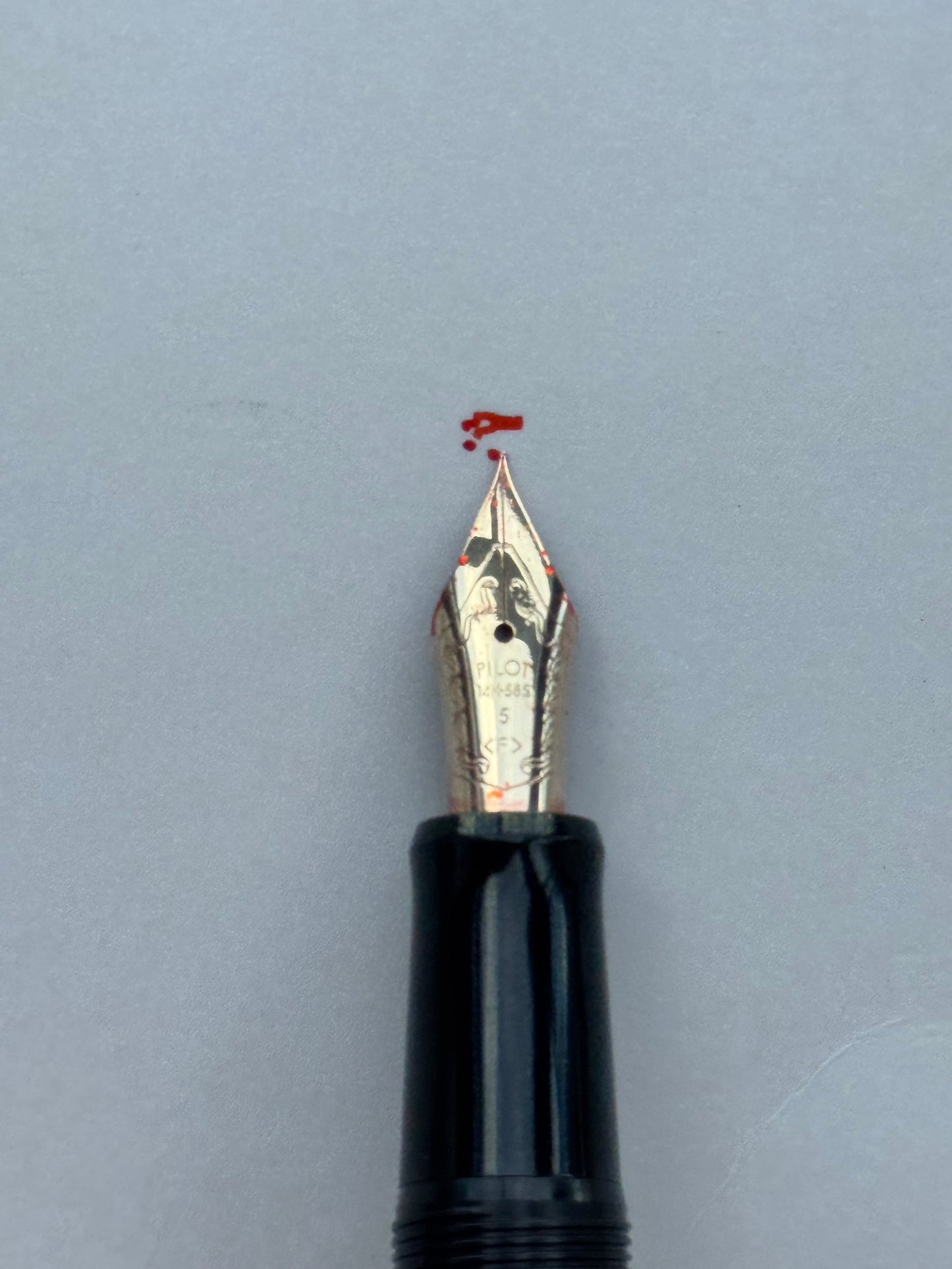 Pilot Maki-e / Lacquer Ware Dolma Kalem — Kutulu